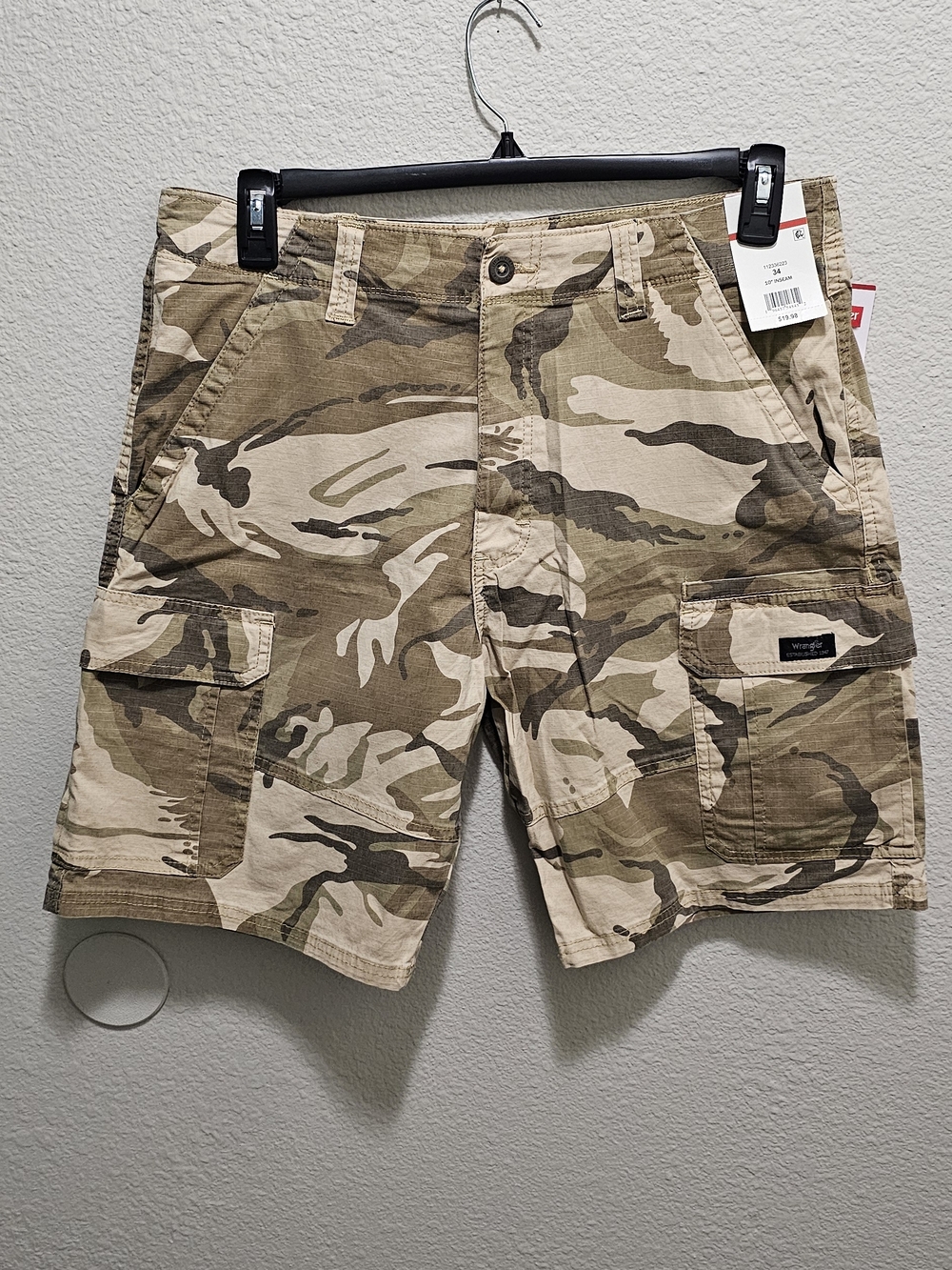 Wrangler Men's Camouflage Cargo Shorts - Tan & Olive